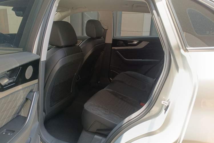 Used Hongqi HS5 2019 2.0T Smart Connect Flagship Edition Left Rear Seat