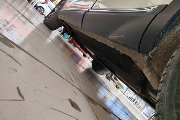 Used Hongqi HS5 2019 2.0T Smart Connect Flagship Edition Left Side Sill