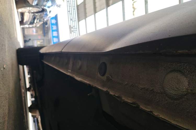 Used Hongqi HS5 2019 2.0T Smart Connect Flagship Edition Left Side Sill