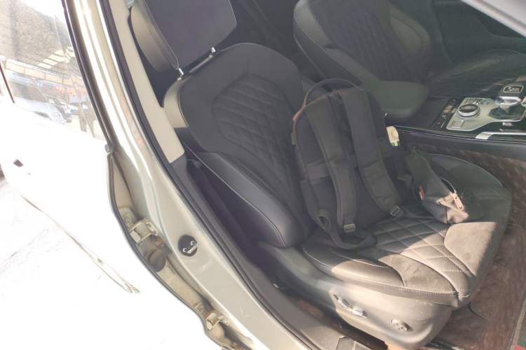 Used Hongqi HS5 2019 2.0T Smart Connect Flagship Edition Right Front Seat