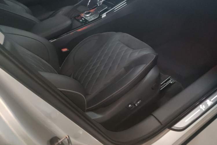 Used Hongqi HS5 2019 2.0T Smart Connect Flagship Edition Right Front Seat