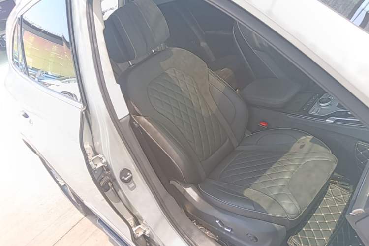 Used Hongqi HS5 2019 2.0T Smart Connect Flagship Edition Right Front Seat
