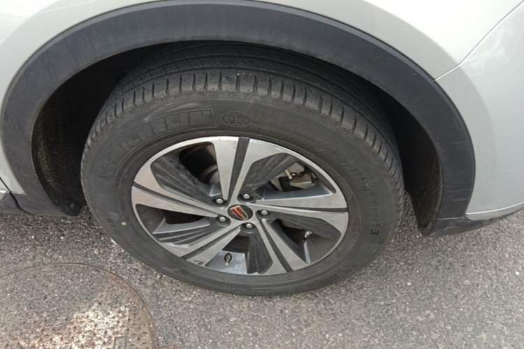 Used Hongqi HS5 2019 2.0T Smart Connect Flagship Edition Right Front Wheel Hub
