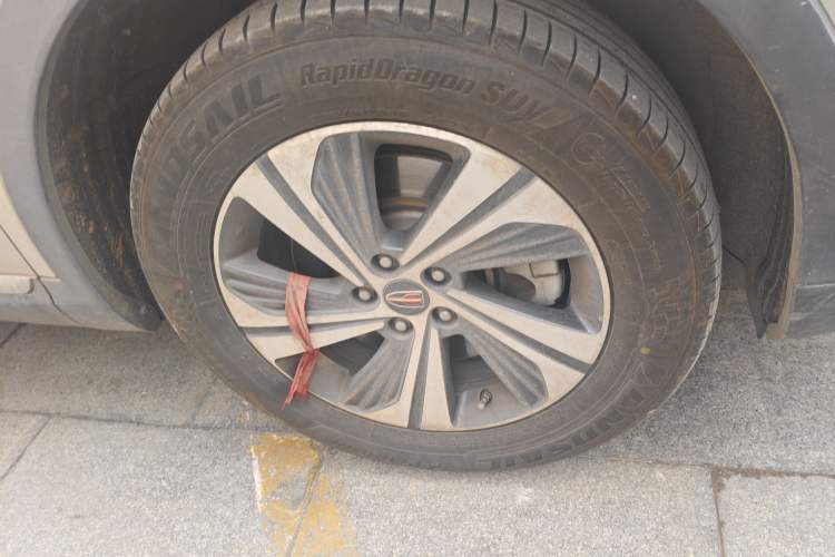Used Hongqi HS5 2019 2.0T Smart Connect Flagship Edition Right Front Wheel Hub