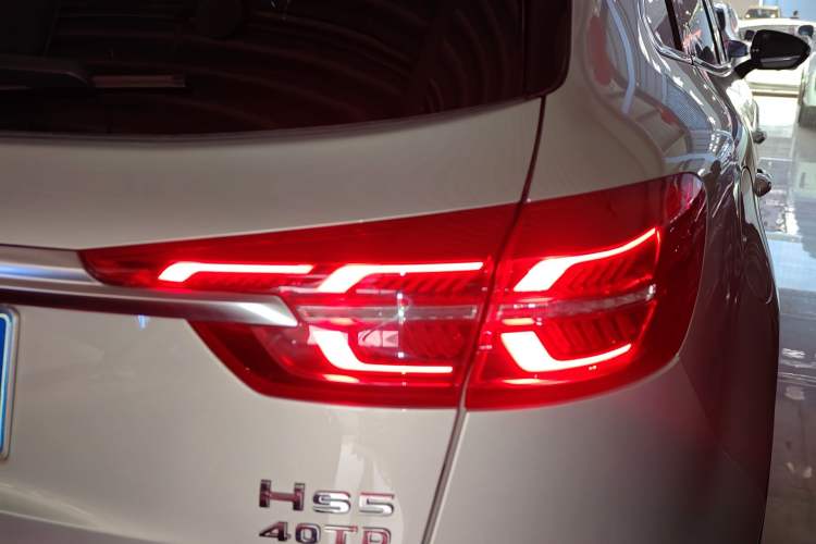 Used Hongqi HS5 2019 2.0T Smart Connect Flagship Edition Right Rear Taillight