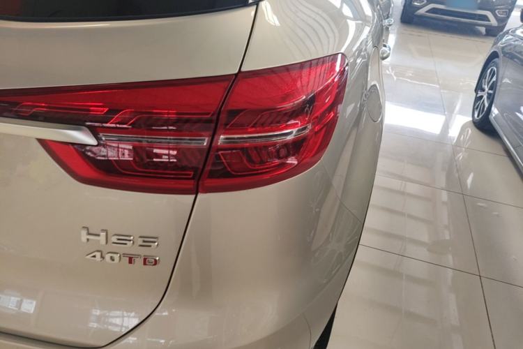 Used Hongqi HS5 2019 2.0T Smart Connect Flagship All-Wheel-Drive Version Right Rear Taillight