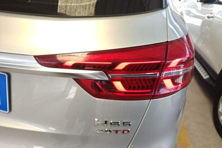 Used Hongqi HS5 2019 2.0T Smart Connect Flagship Edition Right Rear Taillight
