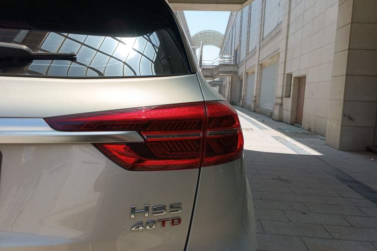 Used Hongqi HS5 2019 2.0T Smart Connect Flagship Edition Right Rear Taillight