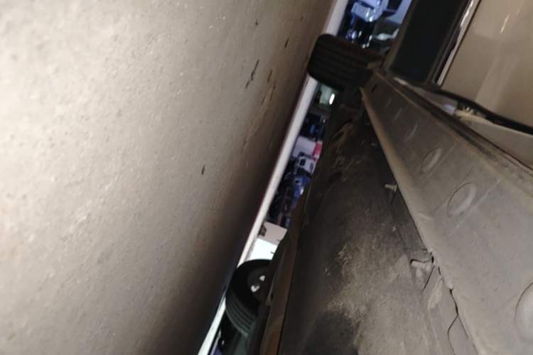 Used Hongqi HS5 2019 2.0T Smart Connect Flagship Edition Right Side Sill