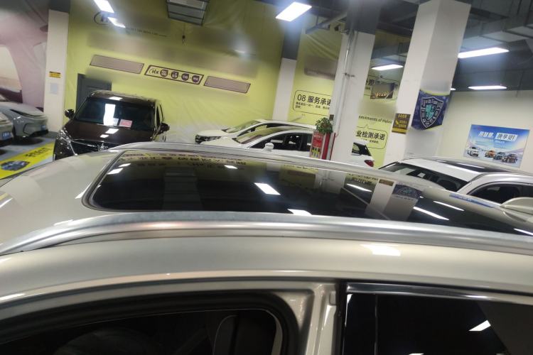 Used Hongqi HS5 2019 2.0T Smart Connect Flagship All-Wheel-Drive Version Roof