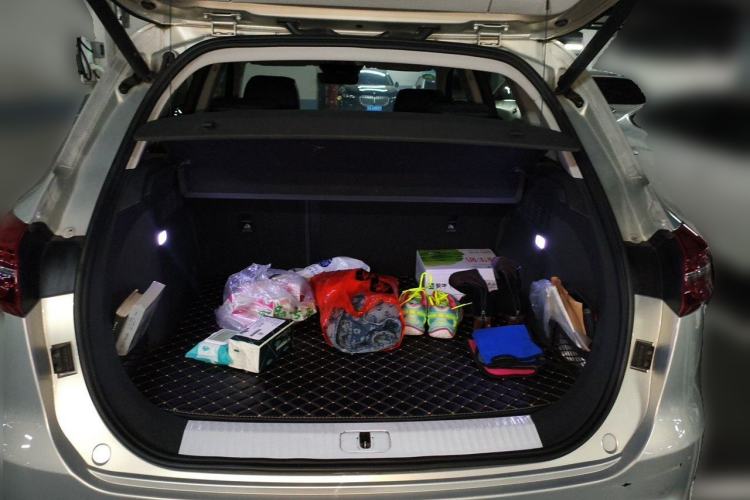 Used Hongqi HS5 2019 2.0T Smart Connect Flagship Edition Trunk