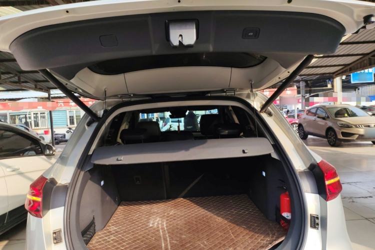 Used Hongqi HS5 2019 2.0T Smart Connect Flagship Edition Trunk