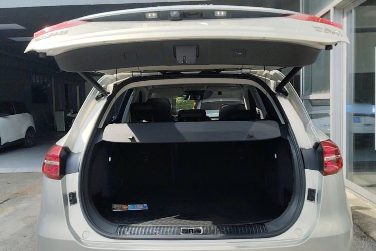 Used Hongqi HS5 2019 2.0T Smart Connect Flagship Edition Trunk