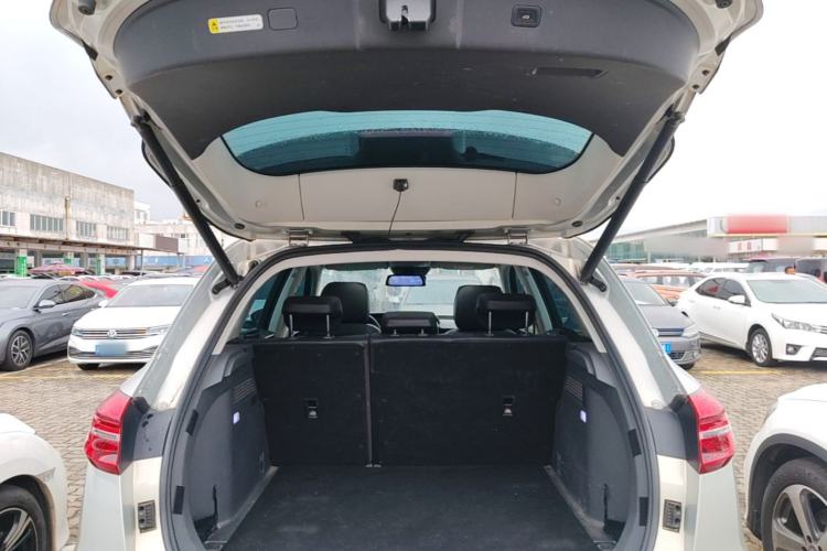 Used Hongqi HS5 2019 2.0T Smart Connect Flagship Edition Trunk