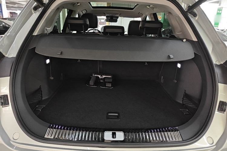Used Hongqi HS5 2019 2.0T Smart Connect Flagship All-Wheel-Drive Version Trunk