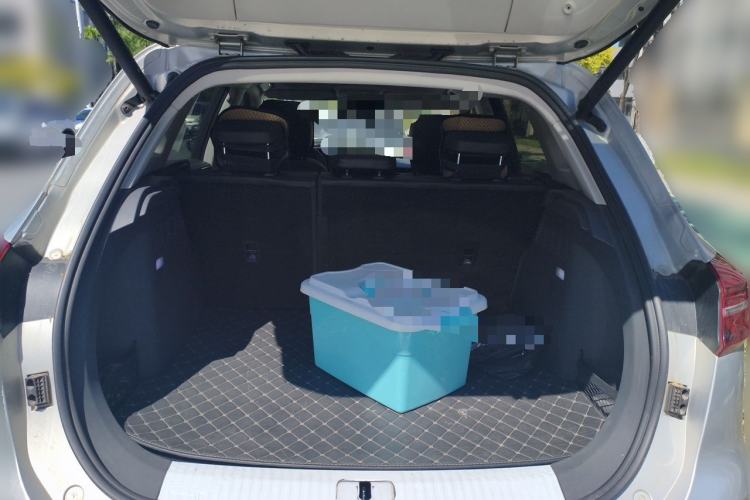 Used Hongqi HS5 2019 2.0T Smart Connect Flagship All-Wheel-Drive Version Trunk