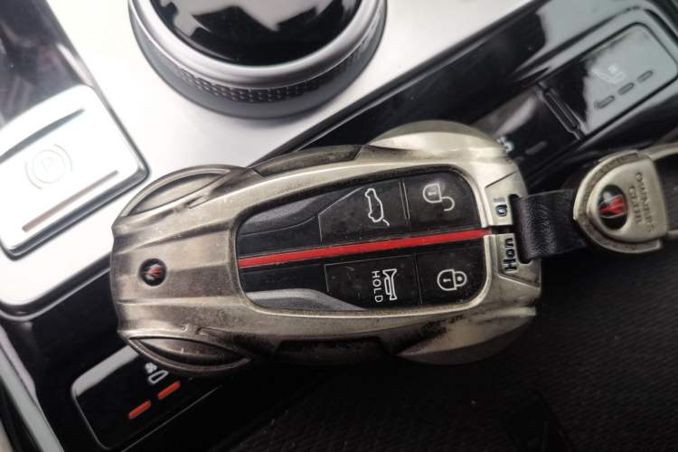 Used Hongqi HS5 2019 2.0T Smart Connect Flagship Edition Vehicle Key