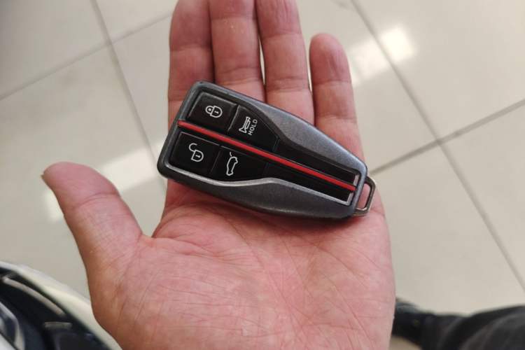 Used Hongqi HS5 2019 2.0T Smart Connect Flagship All-Wheel-Drive Version Vehicle Key