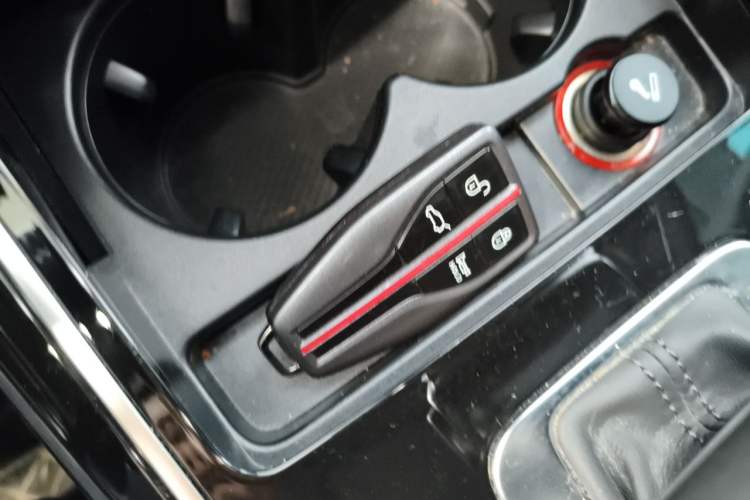 Used Hongqi HS5 2019 2.0T Smart Connect Flagship Edition Vehicle Key