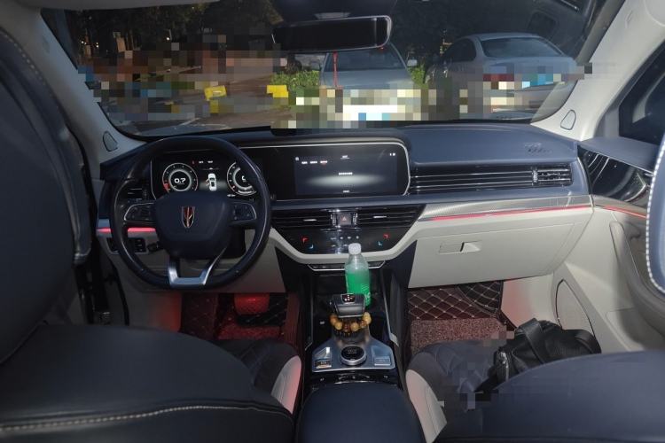 Used Hongqi HS5 2019 2.0T Smart Connect Flagship All-Wheel-Drive Version Center Console