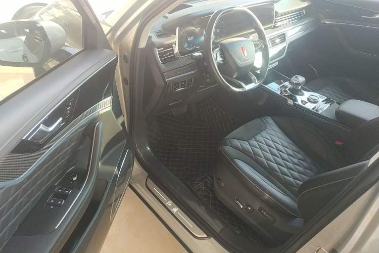 Used Hongqi HS5 2019 2.0T Smart Connect Flagship All-Wheel-Drive Version Driver Seat