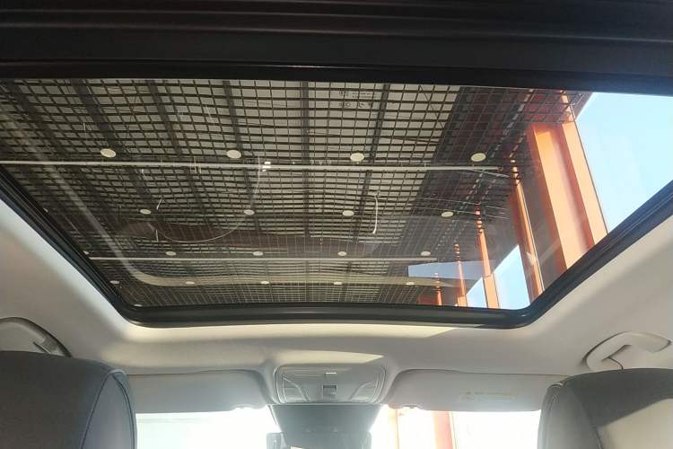 Used Hongqi HS5 2019 2.0T Smart Connect Flagship All-Wheel-Drive Version Headliner