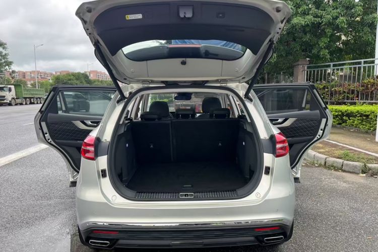 Used Hongqi HS5 2019 2.0T Smart Connect Flagship Edition Interior 5