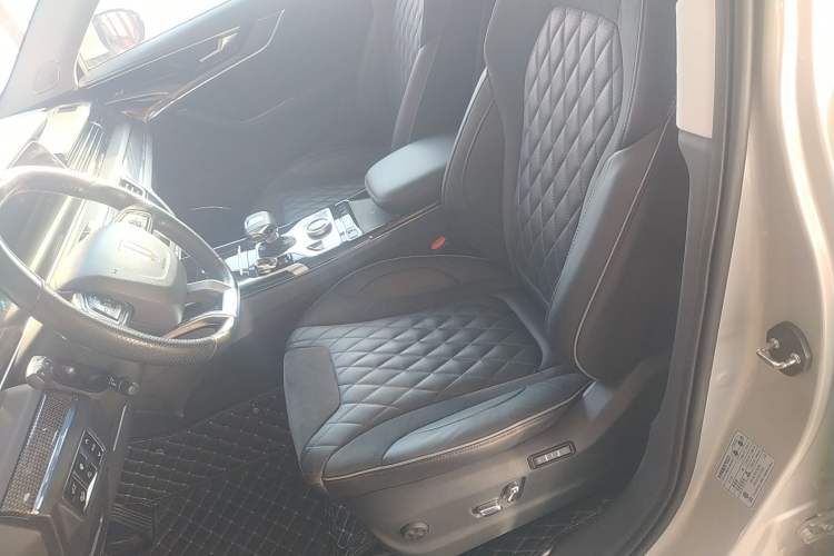 Used Hongqi HS5 2019 2.0T Smart Connect Flagship All-Wheel-Drive Version Left Front Seat