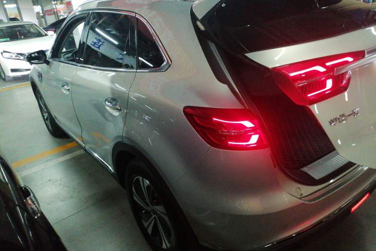Used Hongqi HS5 2019 2.0T Smart Connect Flagship Edition Left Side