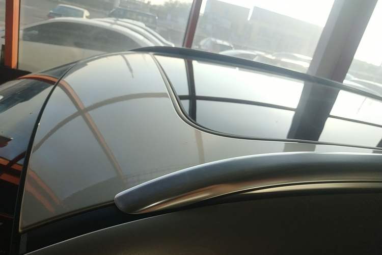 Used Hongqi HS5 2019 2.0T Smart Connect Flagship All-Wheel-Drive Version Roof