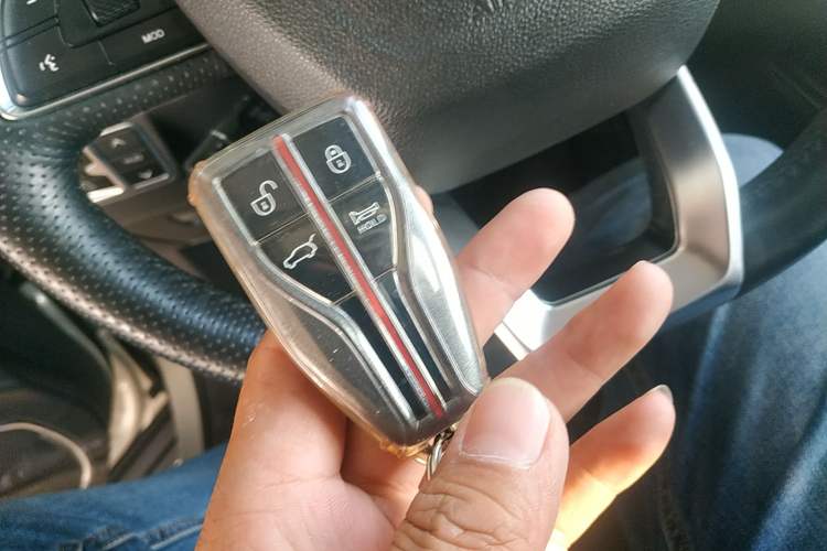 Used Hongqi HS5 2019 2.0T Smart Connect Flagship All-Wheel-Drive Version Vehicle Key