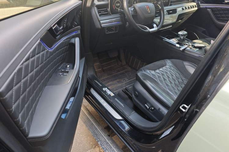 Used Hongqi HS5 2019 2.0T Smart Connect Flagship All-Wheel-Drive Version Driver Seat