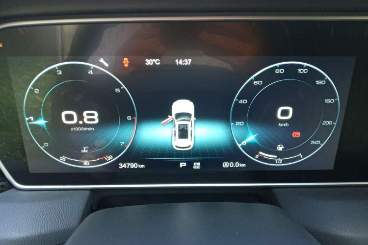 Used Hongqi HS5 2019 2.0T Smart Connect Flagship All-Wheel-Drive Version Instrument Cluster