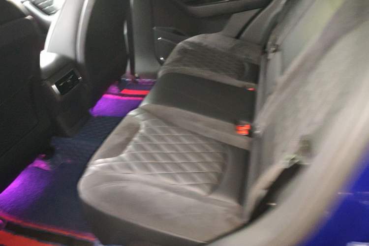 Used Hongqi HS5 2019 2.0T Smart Connect Flagship All-Wheel-Drive Version Interior 4