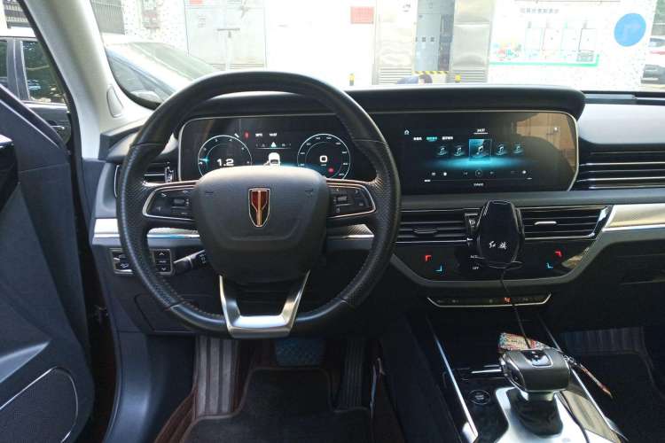 Used Hongqi HS5 2019 2.0T Smart Connect Flagship All-Wheel-Drive Version Steering Wheel