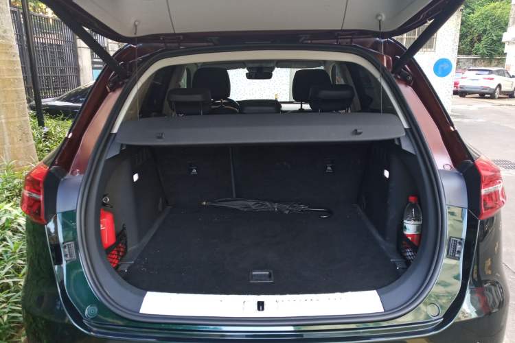 Used Hongqi HS5 2019 2.0T Smart Connect Flagship All-Wheel-Drive Version Trunk