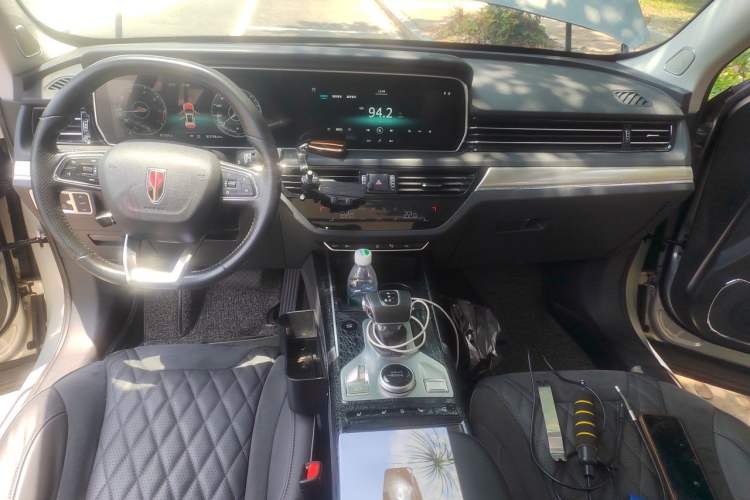 Used Hongqi HS5 2019 2.0T Smart Connect Flagship Edition Center Console