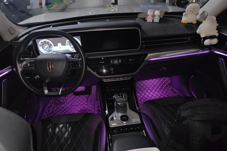Used Hongqi HS5 2019 2.0T Smart Connect Flagship All-Wheel-Drive Version Center Console