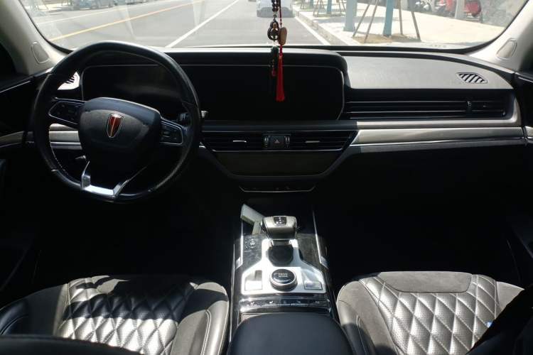 Used Hongqi HS5 2019 2.0T Smart Connect Flagship All-Wheel-Drive Version Center Console