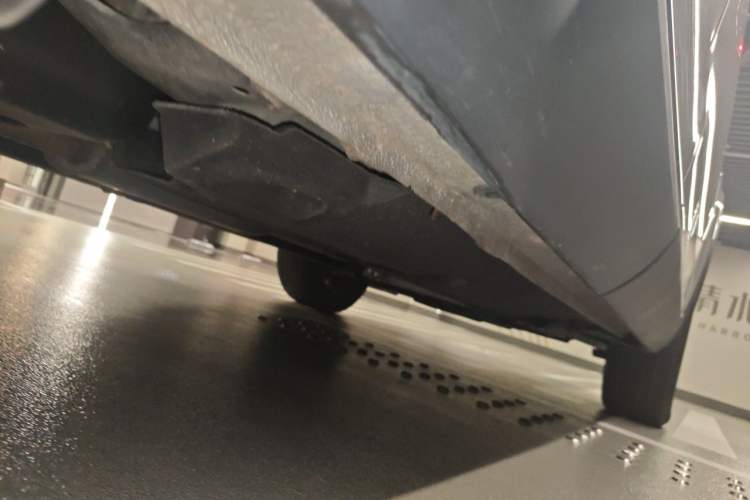 Used Hongqi HS5 2019 2.0T Smart Connect Flagship Edition Chassis Rear Right