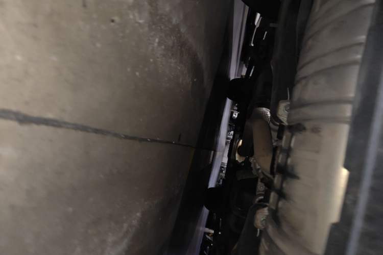 Used Hongqi HS5 2019 2.0T Smart Connect Flagship All-Wheel-Drive Version Chassis Rear