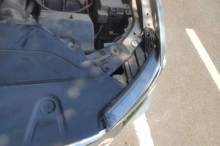 Used Hongqi HS5 2019 2.0T Smart Connect Flagship Edition Engine Bay Left