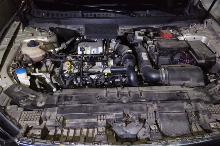 Used Hongqi HS5 2019 2.0T Smart Connect Flagship All-Wheel-Drive Version Engine Bay