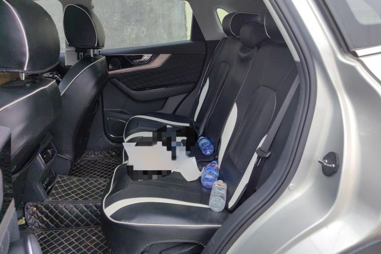 Used Hongqi HS5 2019 2.0T Smart Connect Flagship Edition Interior 4
