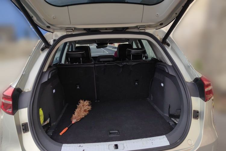 Used Hongqi HS5 2019 2.0T Smart Connect Flagship Edition Trunk