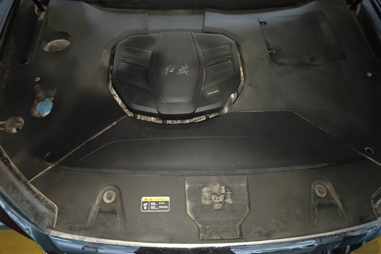 Used Hongqi HS5 2019 2.0T Smart Connect Flagship All-Wheel-Drive Version Engine Bay