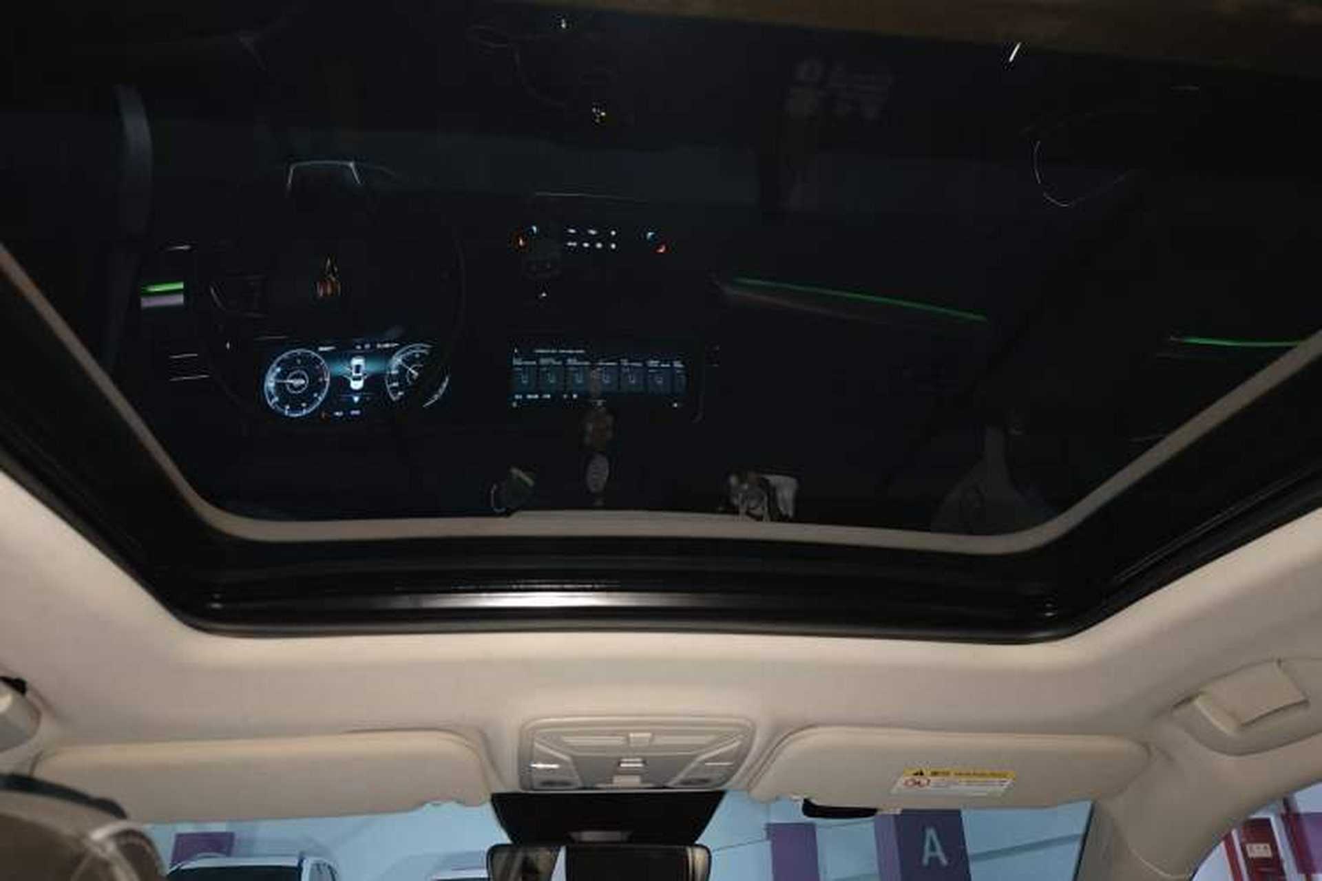 Used Hongqi HS5 2019 2.0T Smart Connect Flagship All-Wheel-Drive Version Headliner
