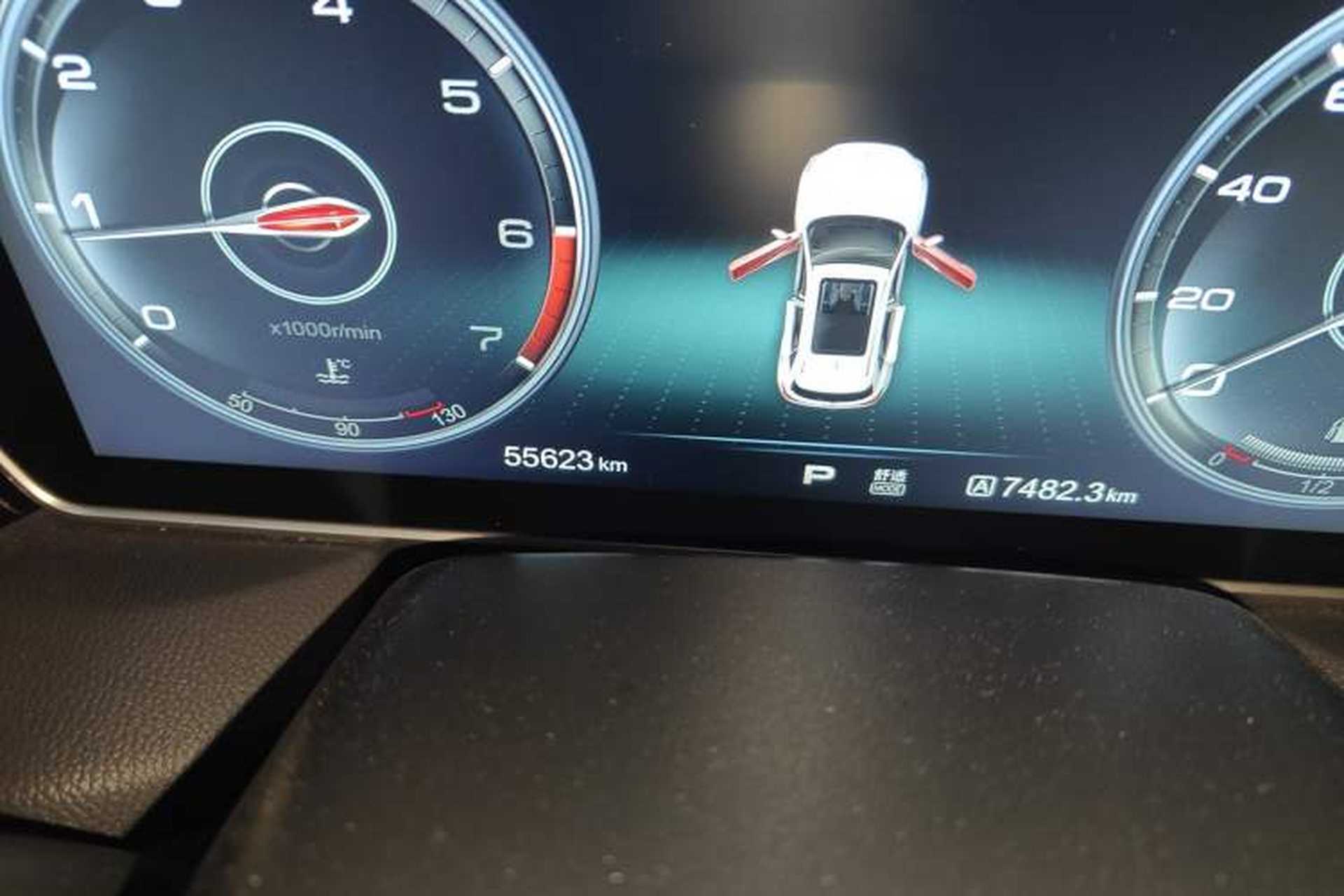 Used Hongqi HS5 2019 2.0T Smart Connect Flagship All-Wheel-Drive Version Odometer Close Up