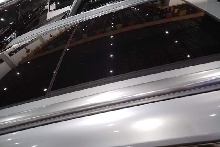 Used Hongqi HS5 2019 2.0T Smart Connect Flagship All-Wheel-Drive Version Roof
