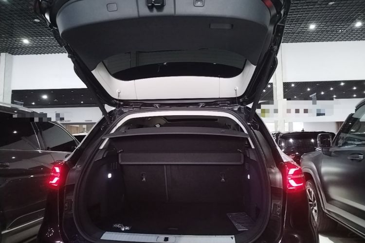 Used Hongqi HS5 2019 2.0T Smart Connect Flagship All-Wheel-Drive Version Trunk